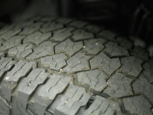 Used 2023 Ford F350 Lariat image 22