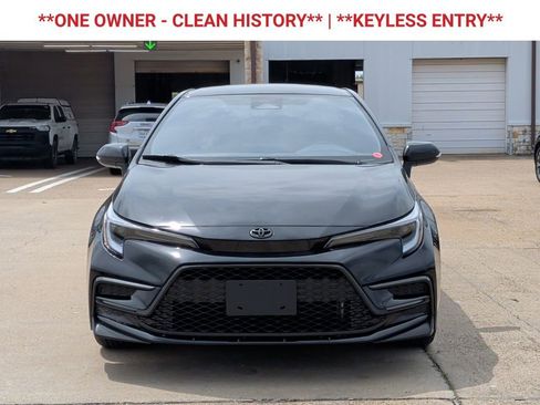 Used 2025 Toyota Corolla SE FWD image 2