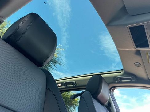 New 2025 Land Rover Discovery Sport S image 24