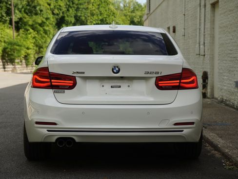 Used 2016 BMW 328i xDrive Sedan AWD/4WD image 6