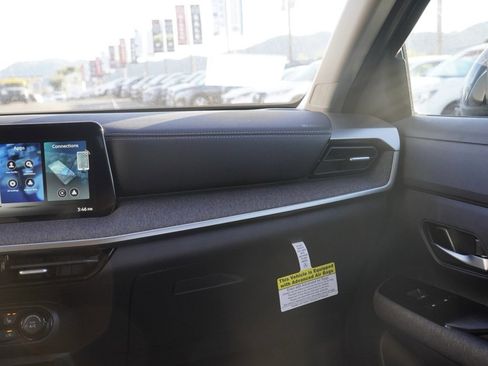 New 2026 Nissan Kicks SV image 21