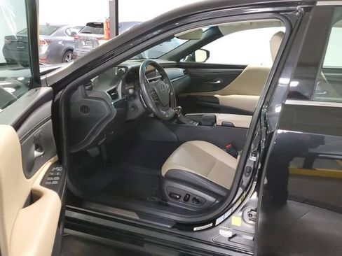 Used 2021 Lexus ES 250 w/ Premium Package AWD/4WD image 10