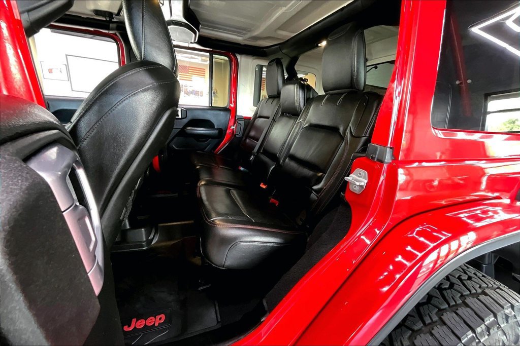 Used 2019 Jeep Wrangler Unlimited Rubicon w/ Dual Top Group AWD/4WD image 21