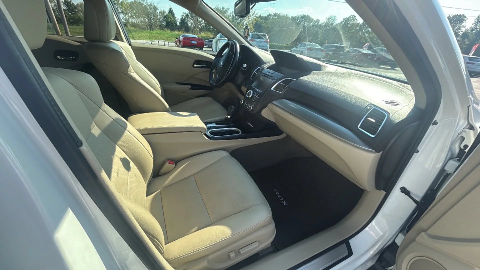 Used 2018 Acura RDX w/ Advance Package AWD/4WD image 9