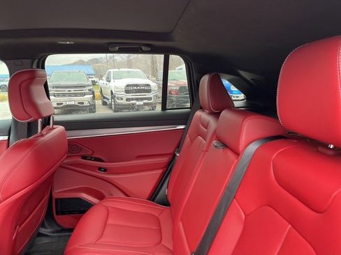 Used 2025 Jeep Wagoneer S Launch Edition w/ Trailer Tow Group image 16