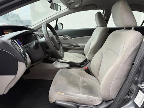 Used 2013 Honda Civic LX image 2