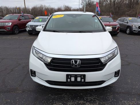 Used 2024 Honda Odyssey Elite image 3
