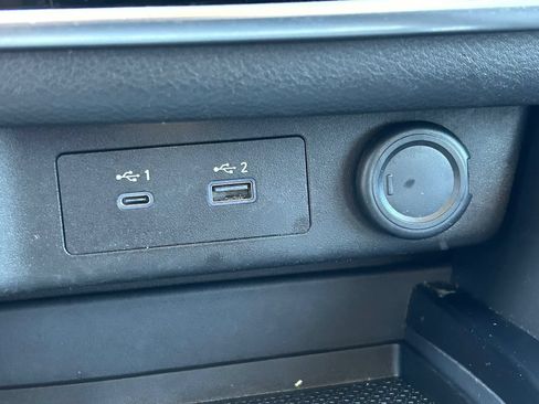 Used 2021 Nissan Rogue SV FWD image 27