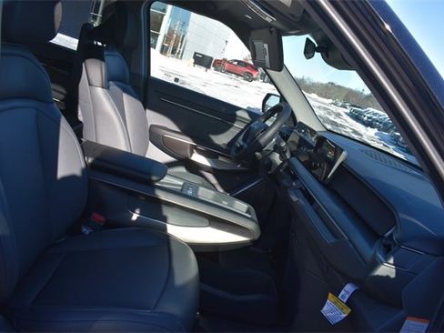 New 2026 Kia EV9 Light image 13