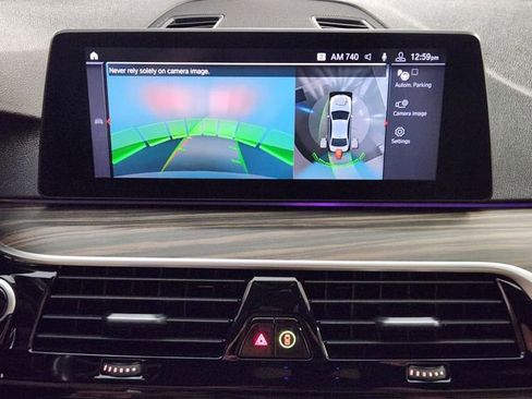Used 2020 BMW 530i w/ Premium Package RWD image 17