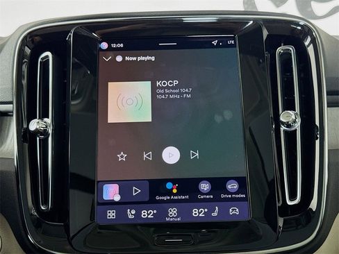 Certified 2026 Volvo XC40 B5 Plus w/ Protection Package Premier image 15