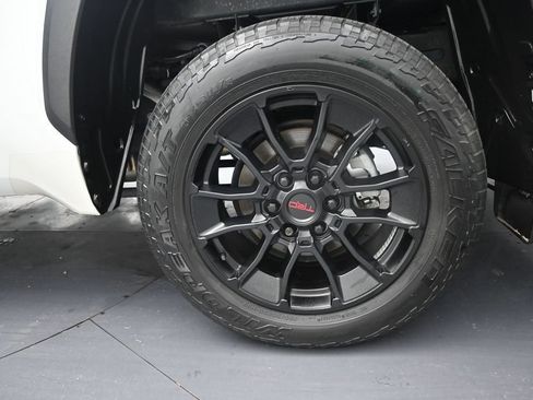Used 2023 Toyota Tundra Limited w/ TRD Off-Road Package AWD/4WD image 40