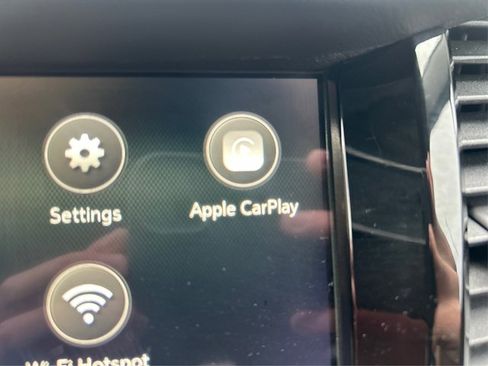 Used 2018 Chevrolet Trax LT w/ LT Convenience Package image 33