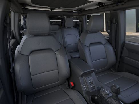 New 2025 Ford Bronco Badlands image 10