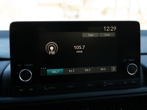 Used 2025 Honda CR-V EX image 29