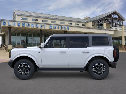 New 2025 Ford Bronco Outer Banks image 3