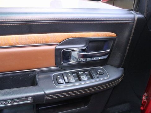 Used 2017 RAM 1500 Laramie Longhorn image 17