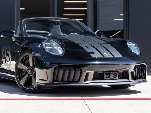 Certified 2026 Porsche 911 Carrera 4 GTS AWD/4WD image 9