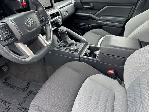 Certified 2025 Toyota 4Runner TRD Off-Road AWD/4WD image 12