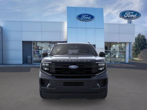New 2026 Ford Expedition Active image 6