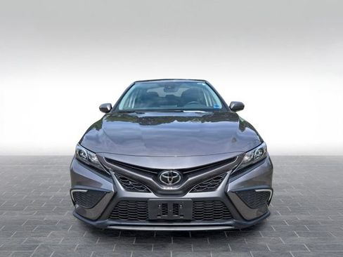 Used 2023 Toyota Camry SE FWD image 2