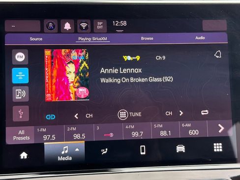 Used 2024 Jeep Compass Latitude image 18