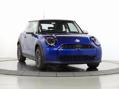 Used 2025 MINI Cooper S image 1