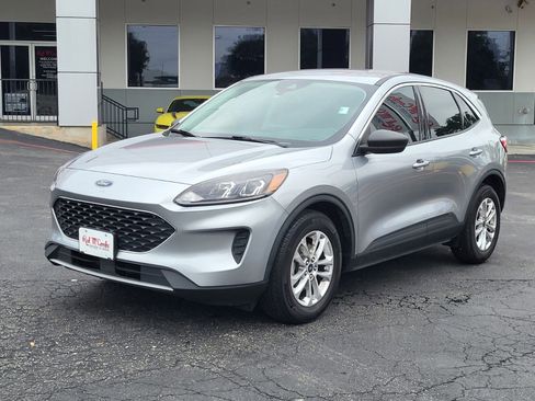 Used 2022 Ford Escape SE w/ Convenience Package FWD image 8