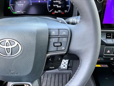 Certified 2025 Toyota Camry XSE image 25