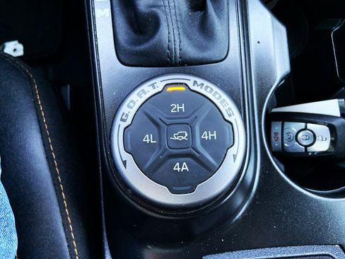Used 2023 Ford Bronco Badlands AWD/4WD image 14