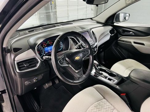 Used 2022 Chevrolet Equinox LT image 19