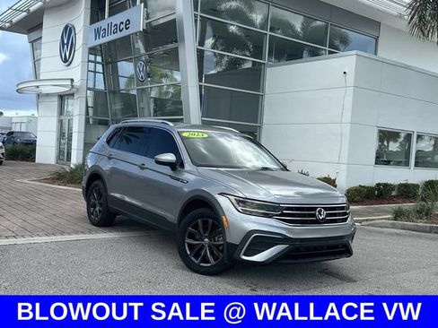 Certified 2023 Volkswagen Tiguan SE FWD image 1