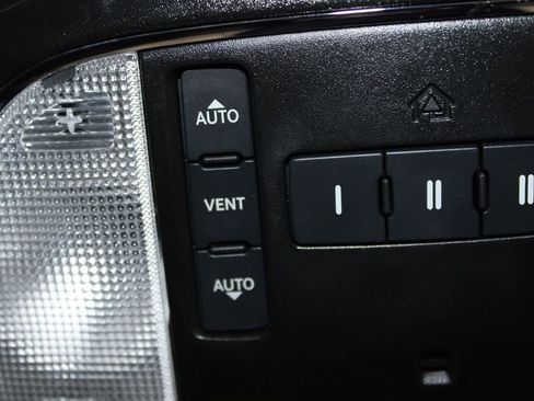 Used 2020 Jeep Grand Cherokee Altitude image 48