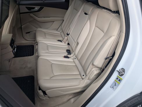 Used 2019 Audi Q7 2.0T Premium Plus w/ Premium Plus Package AWD/4WD image 18