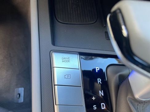 Used 2025 Hyundai Elantra Sport image 21