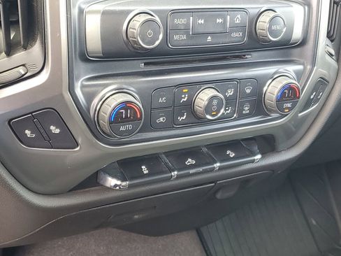 Certified 2019 Chevrolet Silverado 1500 LT w/ All Star Edition AWD/4WD image 19