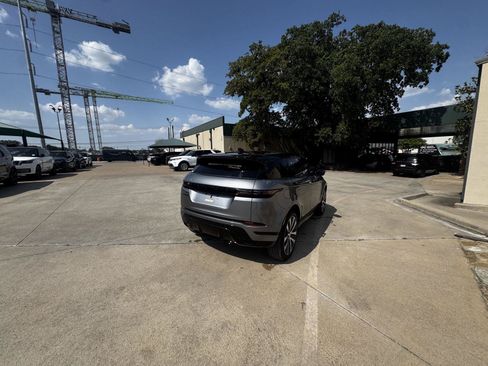 Certified 2025 Land Rover Range Rover Evoque Dynamic SE AWD/4WD image 7