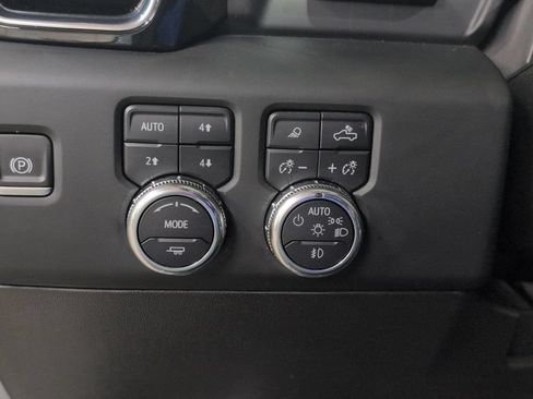 Used 2024 GMC Sierra 2500 Denali w/ Denali Reserve Package AWD/4WD image 10