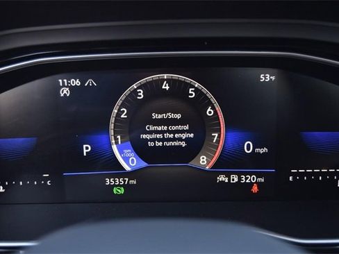 Certified 2024 Volkswagen Jetta SE image 12