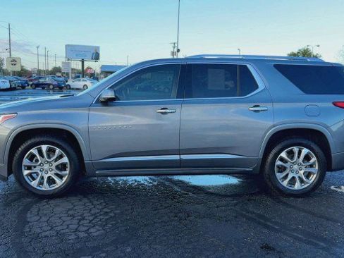 Certified 2020 Chevrolet Traverse Premier w/ LPO, Floor Liner Package image 5