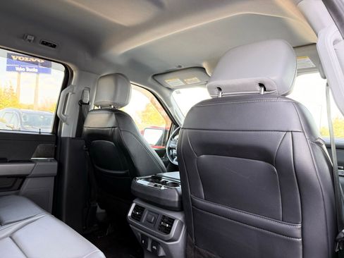 Used 2021 Ford F150 Lariat image 31