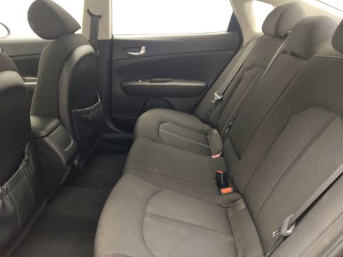 Used 2017 Kia Optima LX w/ Option Group 014 FWD image 18