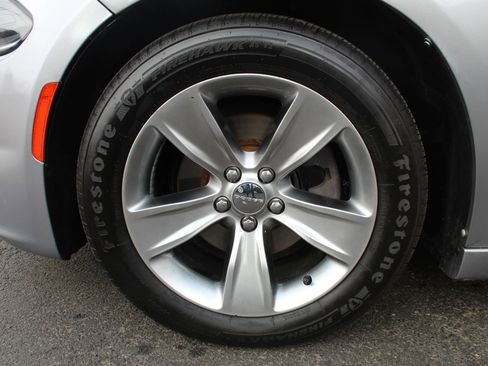 Used 2018 Dodge Charger SXT Plus RWD image 16