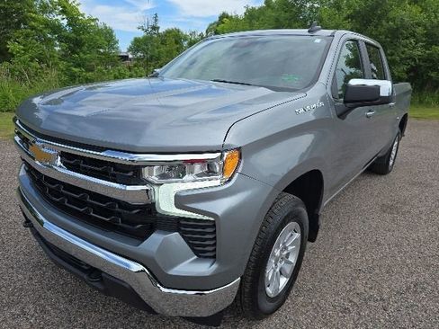 Used 2023 Chevrolet Silverado 1500 LT w/ Protection Package AWD/4WD image 1