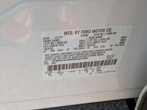 Used 2024 Ford Edge SEL image 58