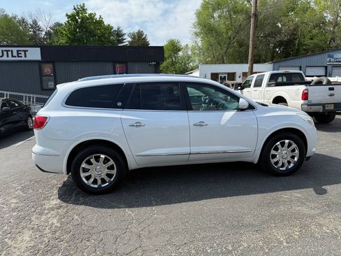Used 2017 Buick Enclave Leather image 8