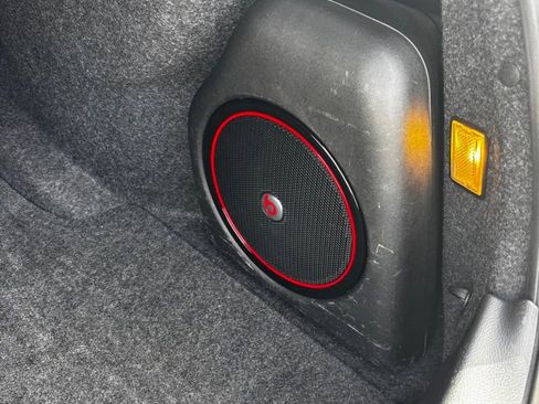 Used 2015 Chrysler 300 S image 20