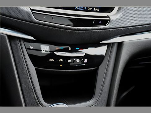 Used 2024 Cadillac XT6 Luxury w/ LPO, Floor Liner Package AWD/4WD image 38