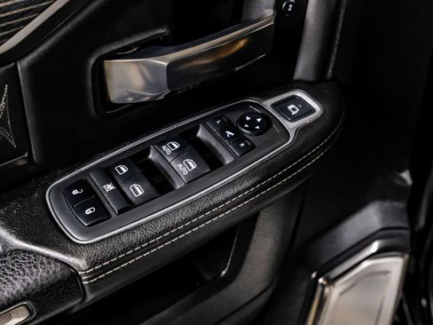 Used 2019 RAM 2500 Limited AWD/4WD image 35
