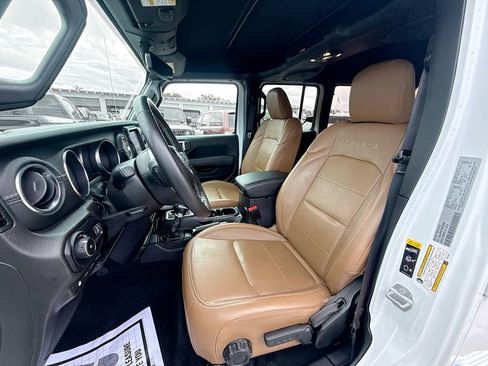 Used 2023 Jeep Wrangler Unlimited Sahara w/ Cold Weather Group image 23